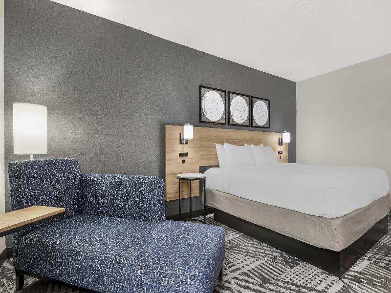 Best Western Plus Indianapolis NW Hotel image