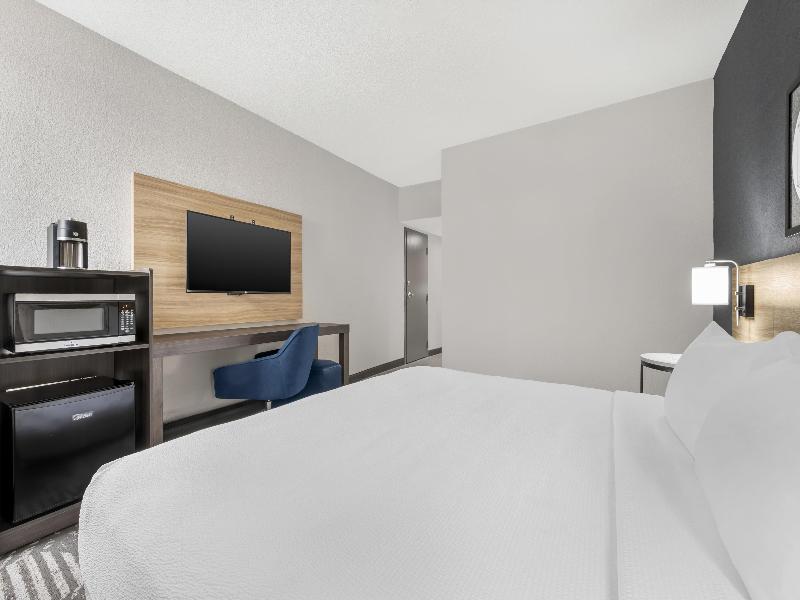 Best Western Plus Indianapolis NW Hotel image