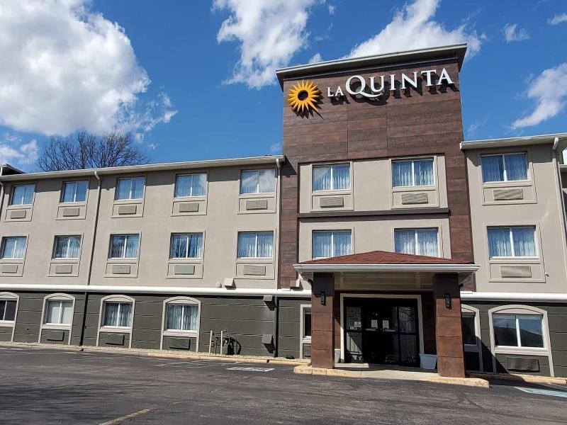 La Quinta Inn Indianapolis North at Pyramids image