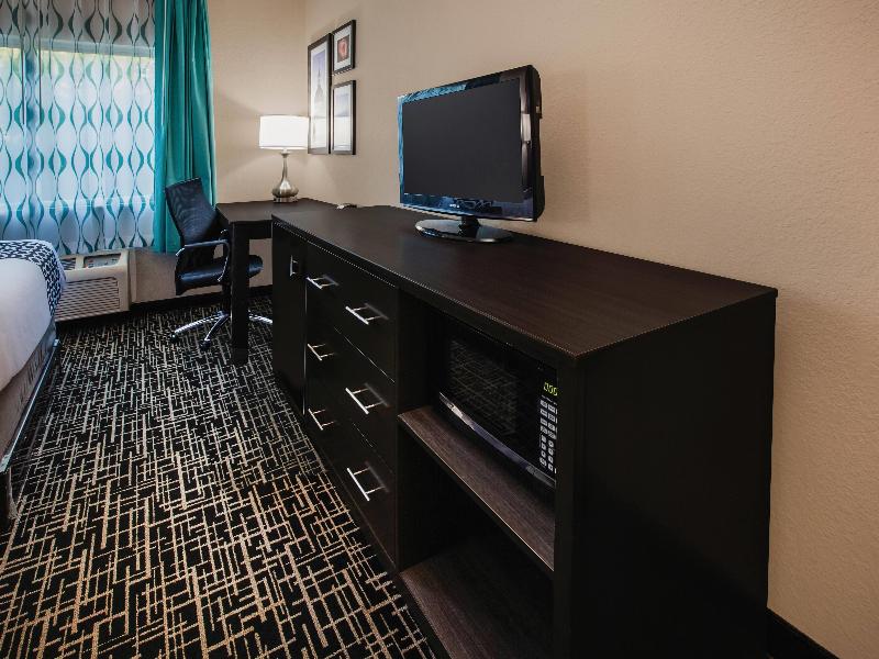 La Quinta Inn Indianapolis North at Pyramids image