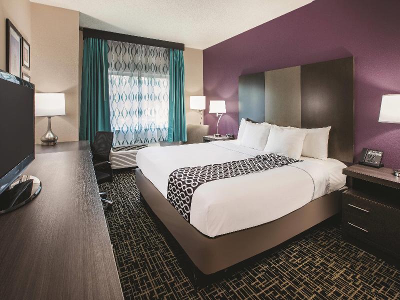 La Quinta Inn Indianapolis North at Pyramids image