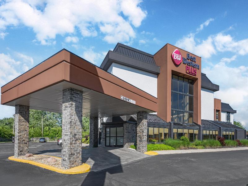 Best Western Plus Indianapolis North at Pyramids image