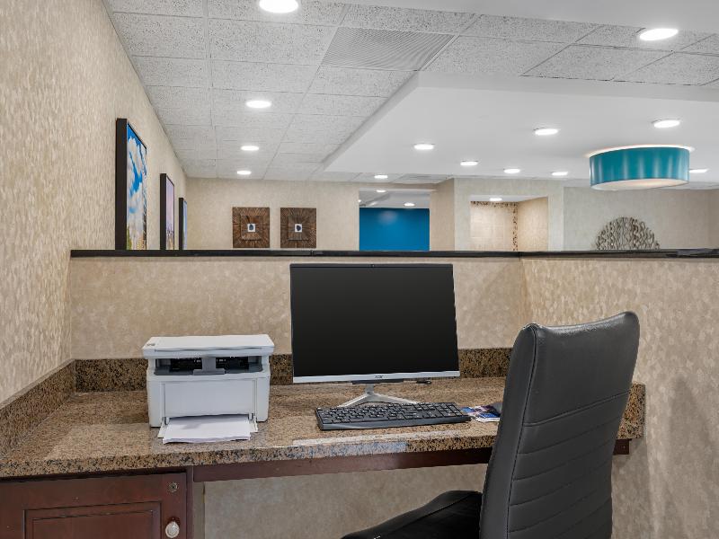 Best Western Plus Indianapolis North at Pyramids image