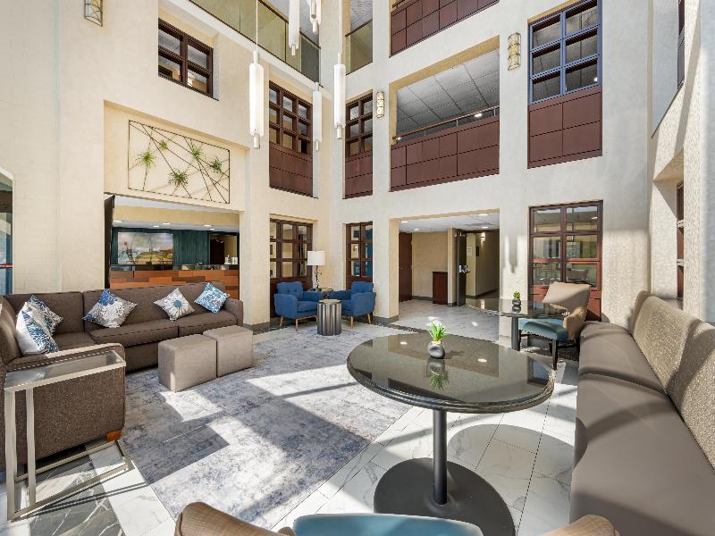Best Western Plus Indianapolis North at Pyramids image
