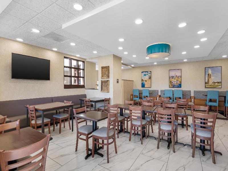 Best Western Plus Indianapolis North at Pyramids image