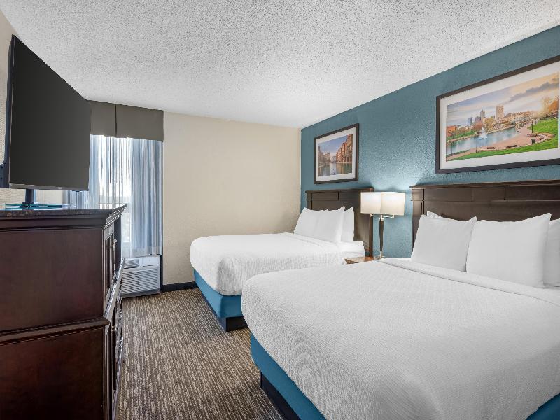 Best Western Plus Indianapolis North at Pyramids image
