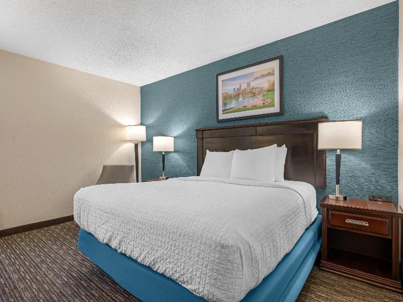 Best Western Plus Indianapolis North at Pyramids image