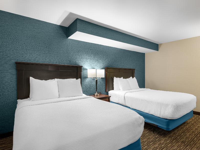 Best Western Plus Indianapolis North at Pyramids image