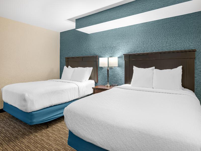 Best Western Plus Indianapolis North at Pyramids image
