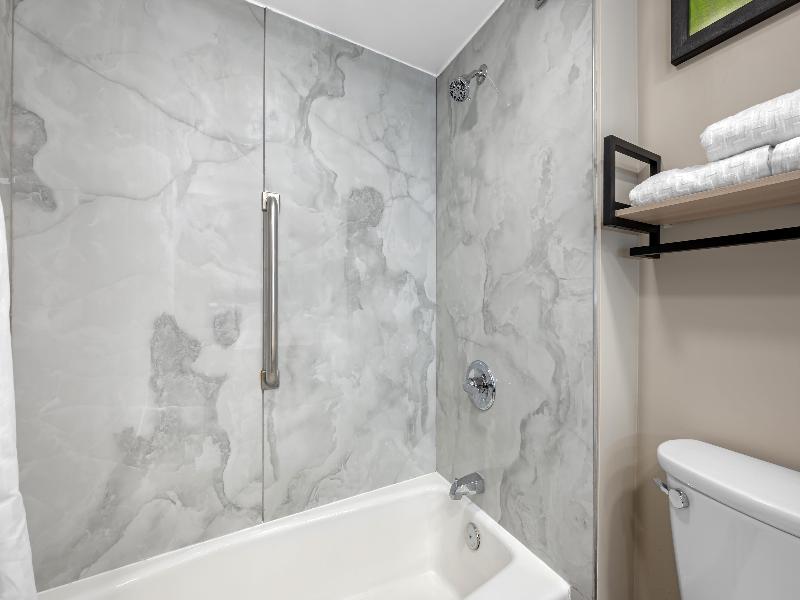Best Western Plus Indianapolis North at Pyramids image