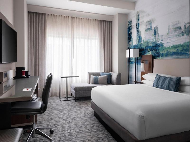 Indianapolis Marriott Downtown image
