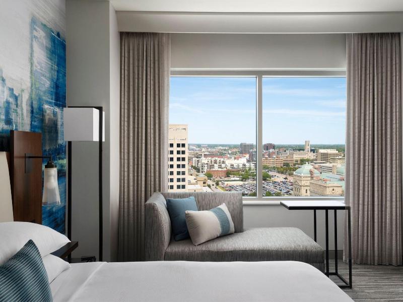 Indianapolis Marriott Downtown image