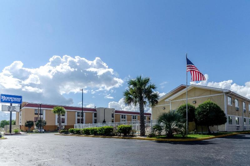 Rodeway Inn & Suites Jacksonville Near Camp Lejeun image