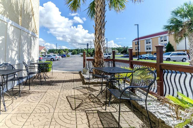 Rodeway Inn & Suites Jacksonville Near Camp Lejeun image