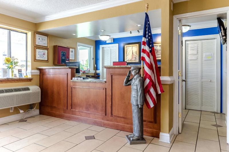 Rodeway Inn & Suites Jacksonville Near Camp Lejeun image