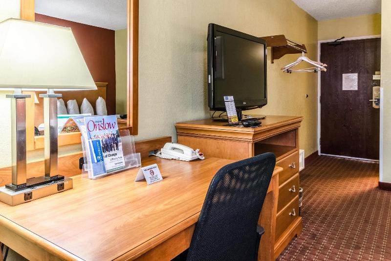 Rodeway Inn & Suites Jacksonville Near Camp Lejeun image