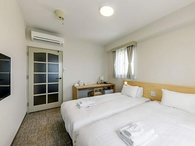 Kishibe Station Hotel image