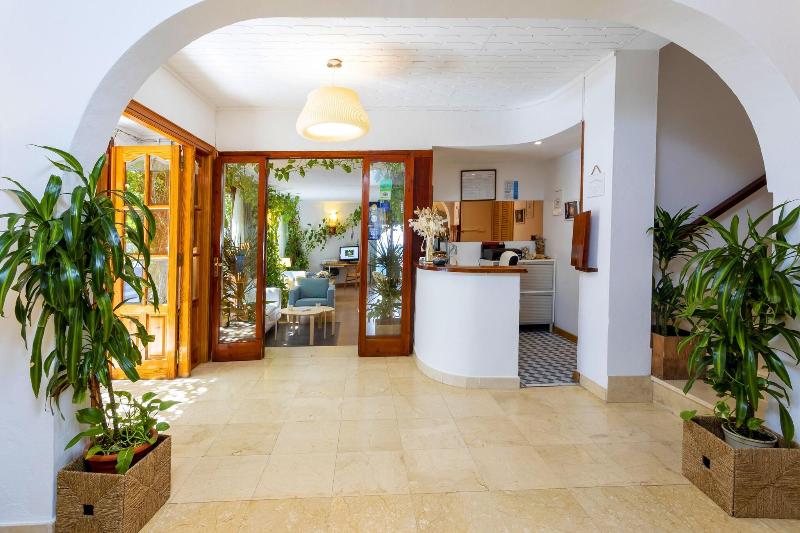 Manolita image