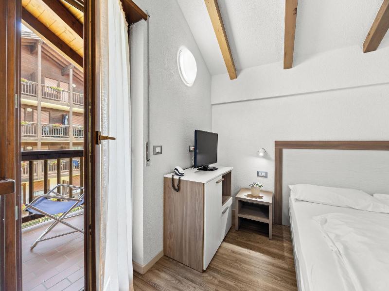 Aparthotel des Alpes image