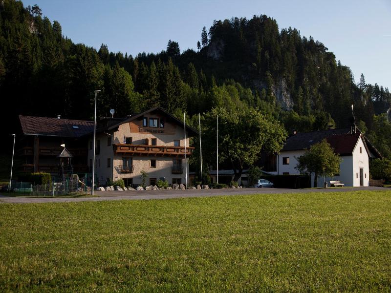 Der Tannenhof image