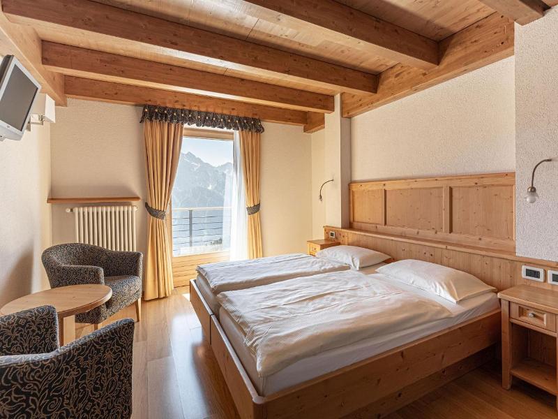 Rifugio Solander image