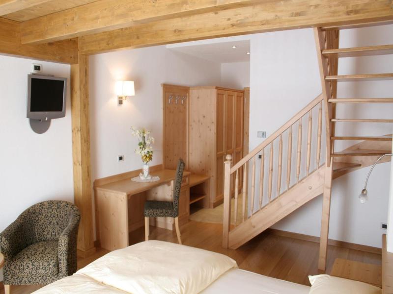 Rifugio Solander image