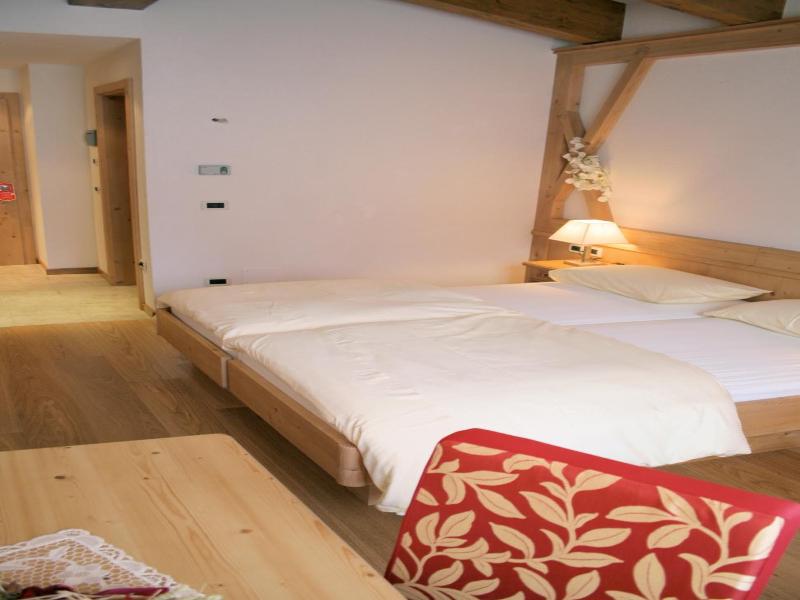 Rifugio Solander image
