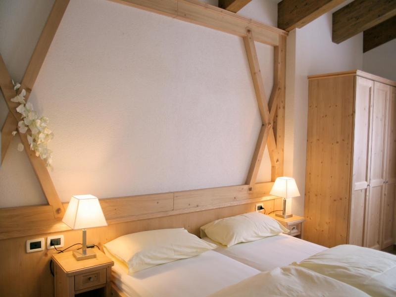 Rifugio Solander image