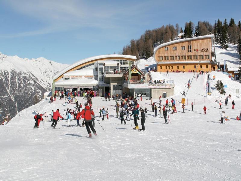 Rifugio Solander image