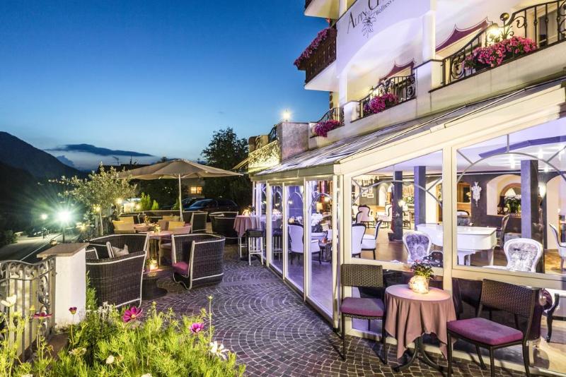 Alpin Garden Wellness Resort image