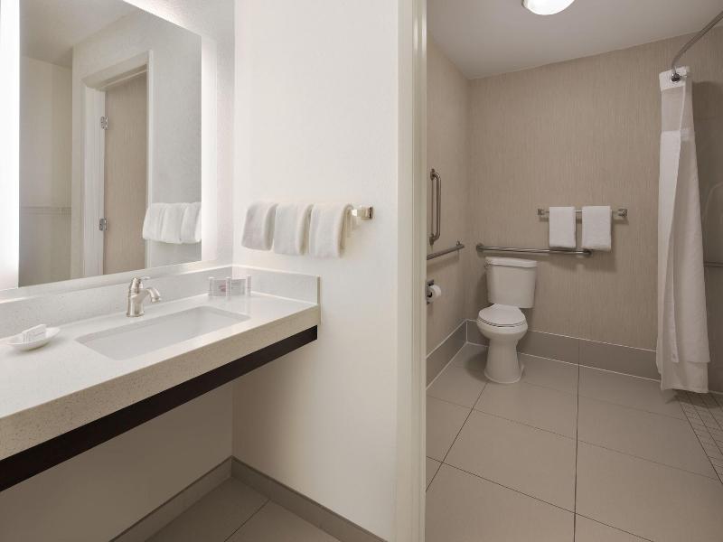 Residence Inn Indianapolis Airport image