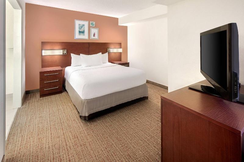 Residence Inn Indianapolis Airport image