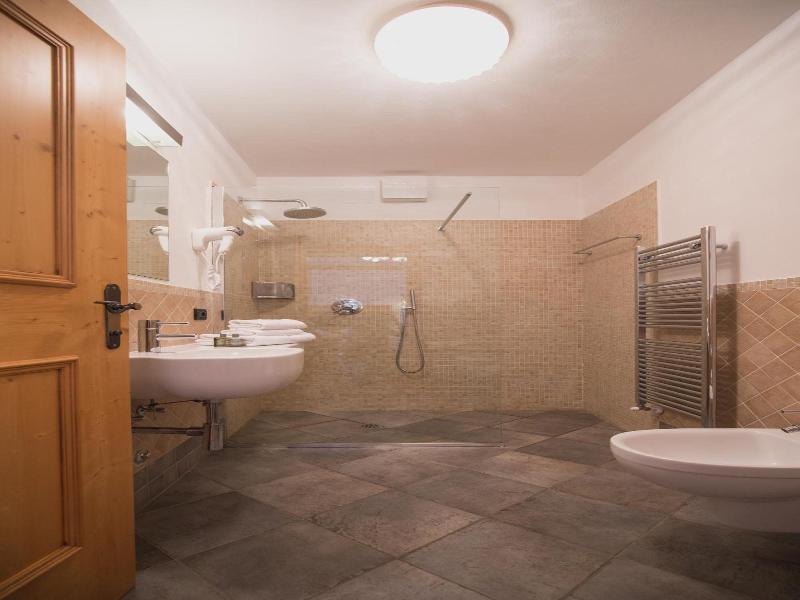 Albergo Centrale image