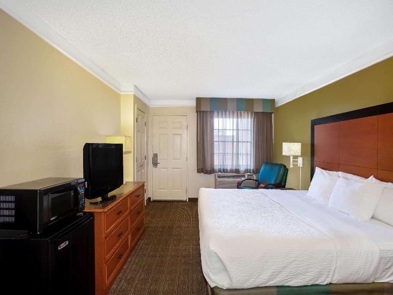 La Quinta Inn Killeen – Fort Hood image