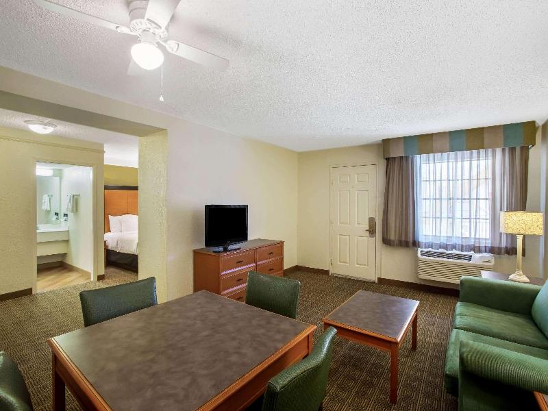La Quinta Inn Killeen – Fort Hood image