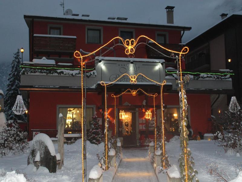 Jolly Residence image