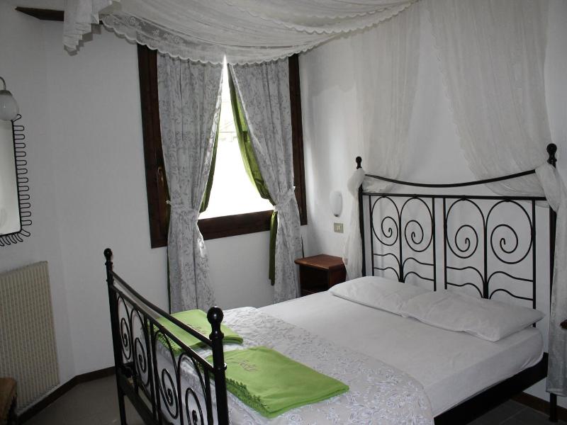 Jolly Residence image