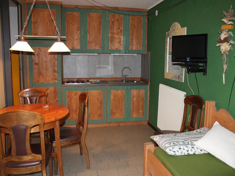 Jolly Residence image