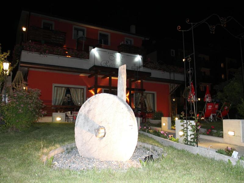 Jolly Residence image