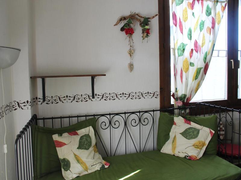 Jolly Residence image