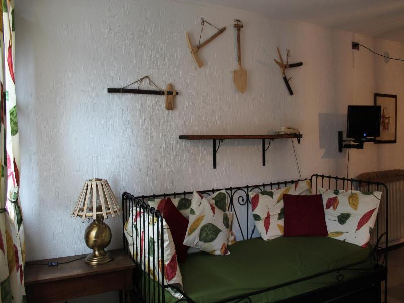 Jolly Residence image