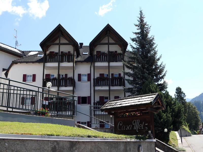 Casa Metz image