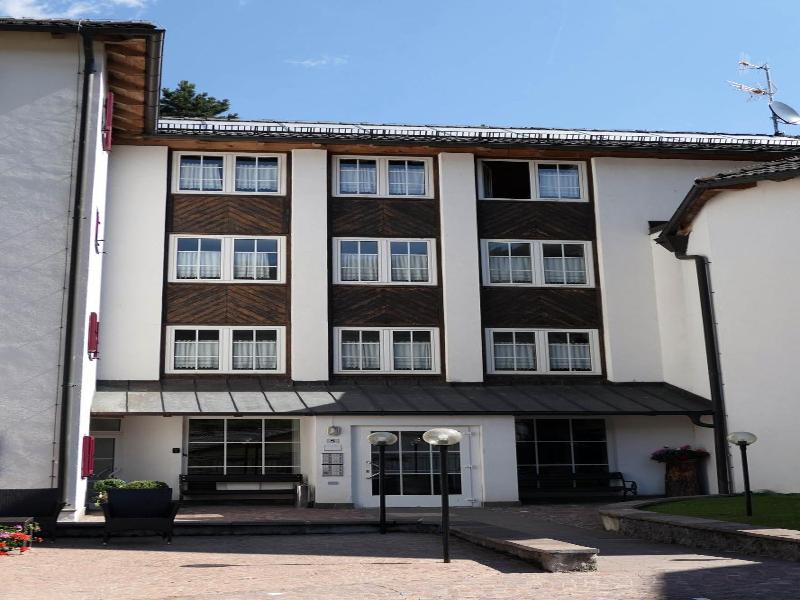 Casa Metz image