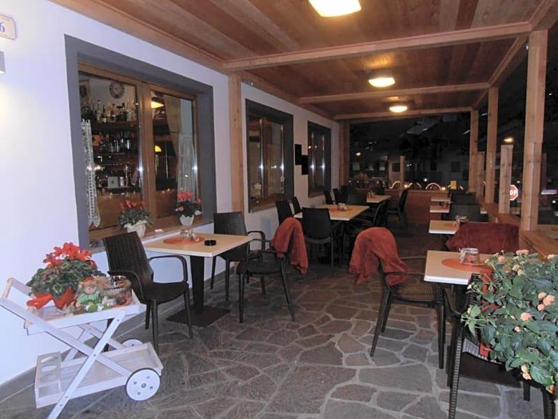 Albergo Aida image