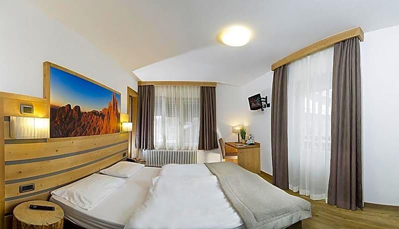Albergo Aida image