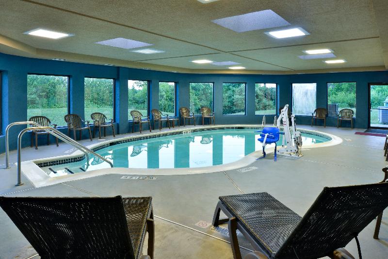 Holiday Inn Express Lewisburg/New Columbia image