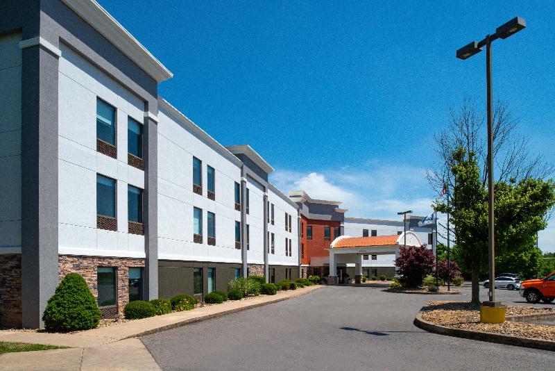 Holiday Inn Express Lewisburg/New Columbia image