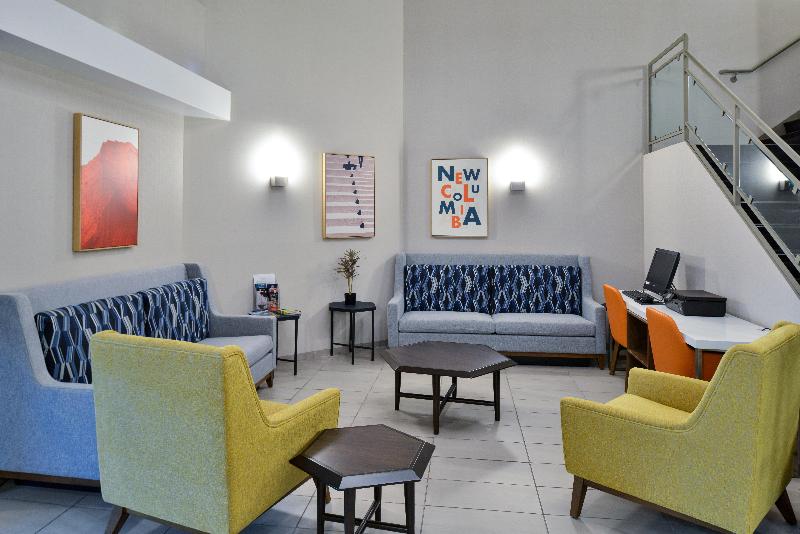 Holiday Inn Express Lewisburg/New Columbia image