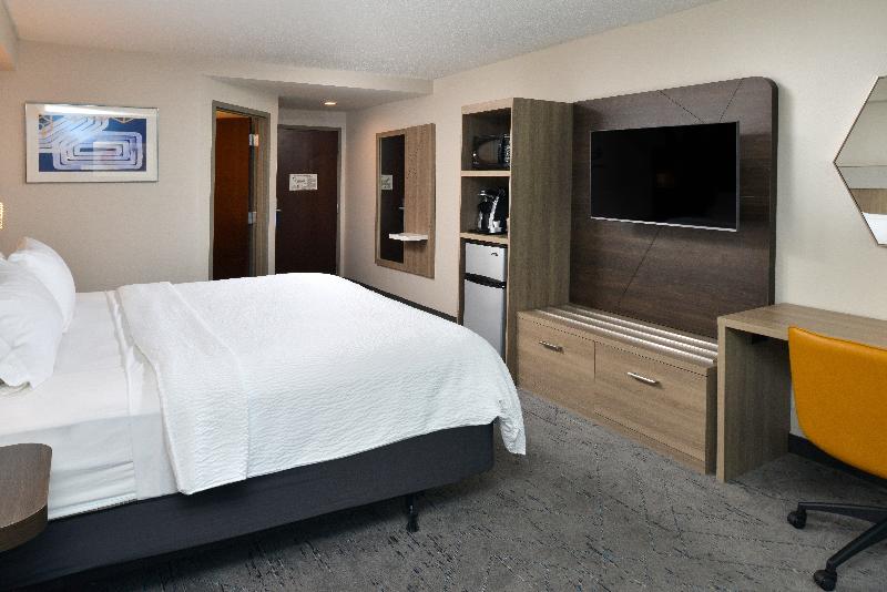 Holiday Inn Express Lewisburg/New Columbia image