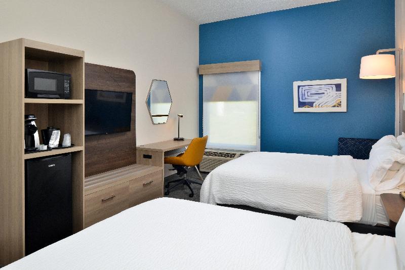 Holiday Inn Express Lewisburg/New Columbia image